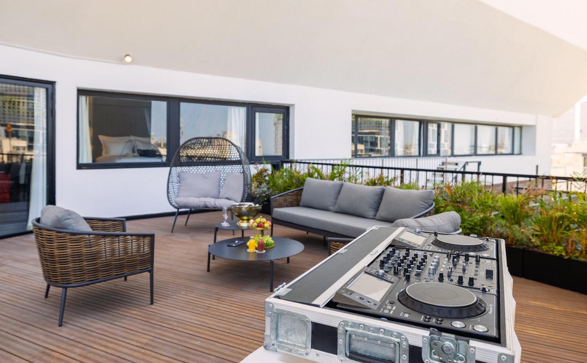 Brown Lighthouse Tel Aviv, A Member Of Brown Hotels Экстерьер фото
